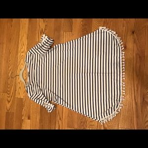Black/white stripped tunic.